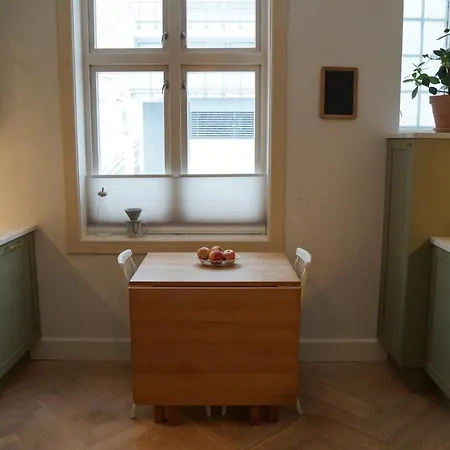 Charming With Balcony And View! Apartment