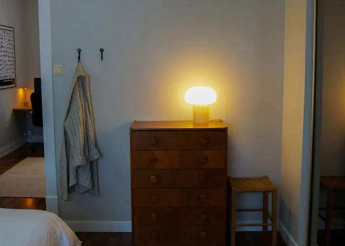 Apartment Charming With Balcony And View!